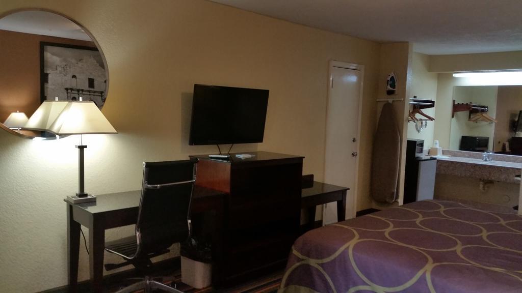 ซูเปอร์ 8 บาย วินด์แฮม ฮุสตัน เวสต์ เคที Hotel ภายนอก รูปภาพ